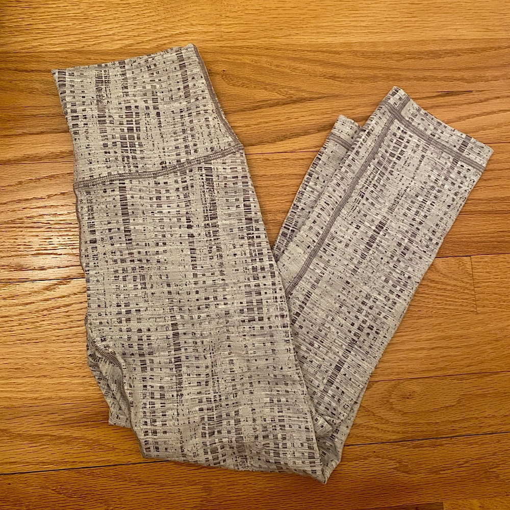 Lululemon cropped